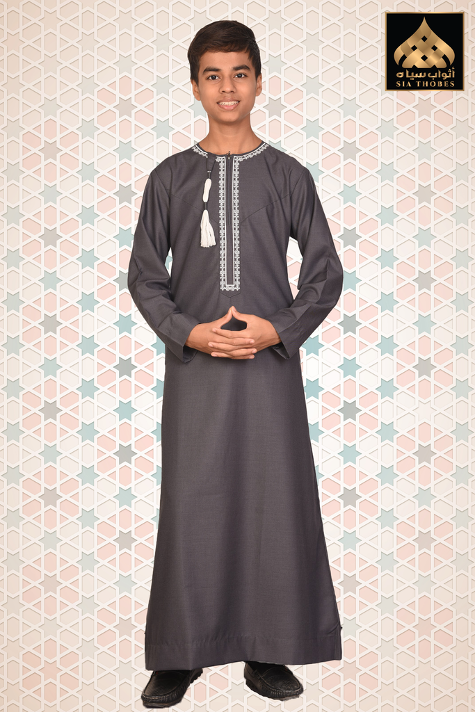 STOEK09 | Omani Thobe / Emb (Charcoal Grey)