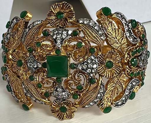 Flora Wide Kada