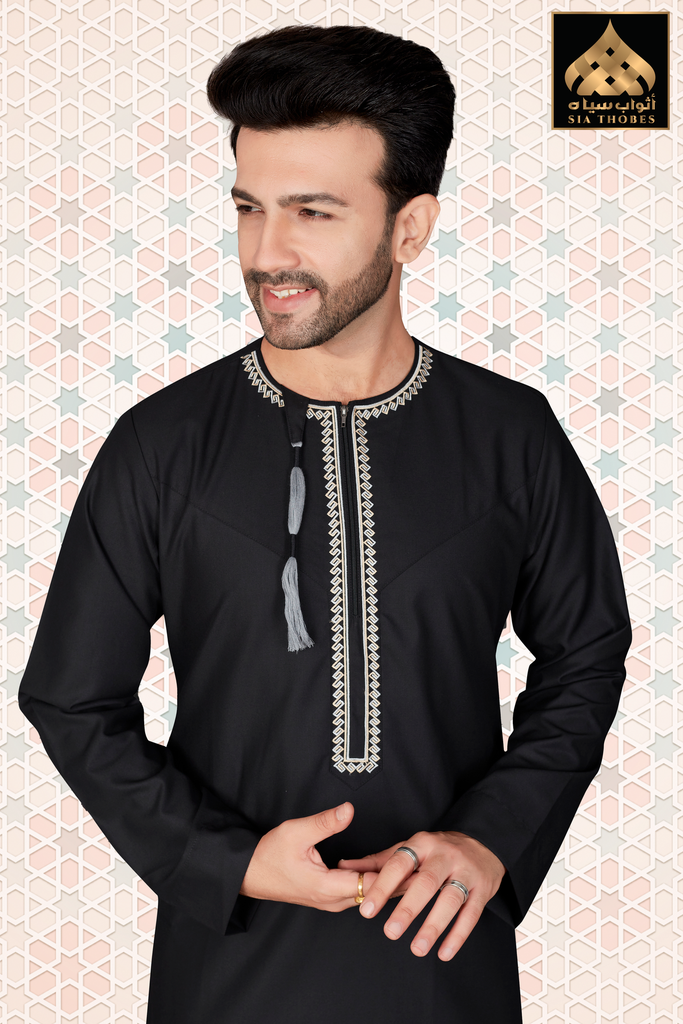 STOEM06 | Omani Thobe / Emb (Black)