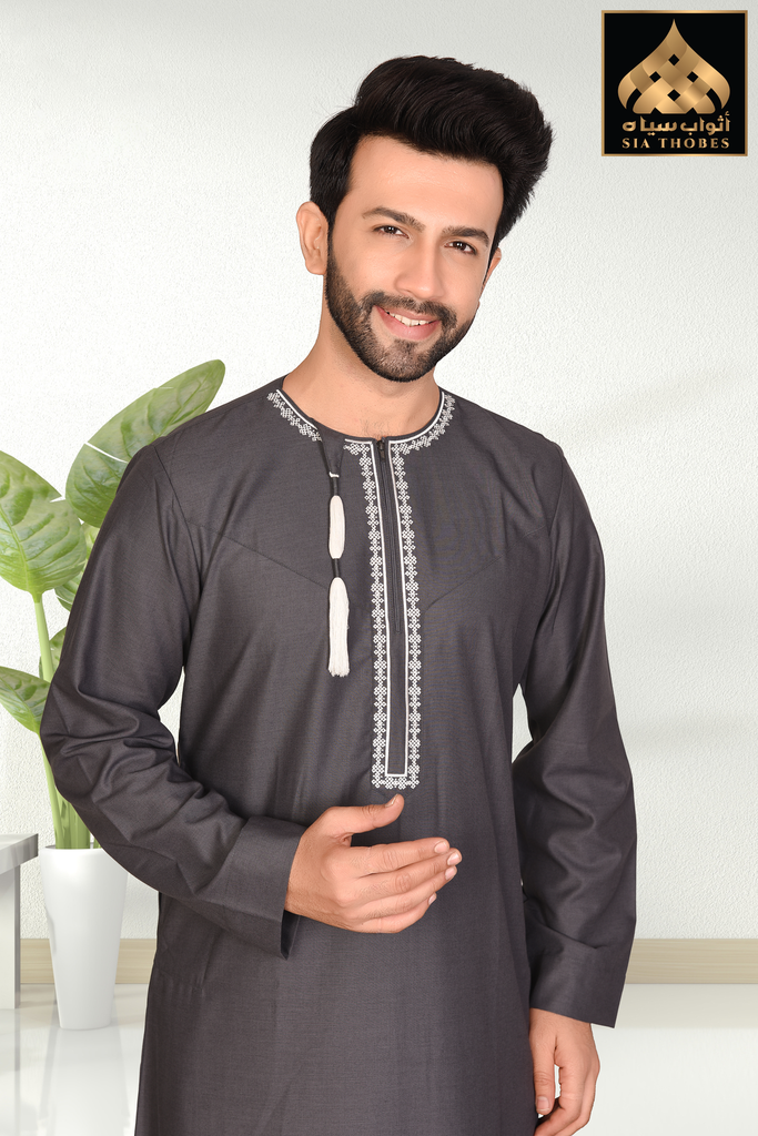 STOEM09 | Omani Thobe / Emb (Charcoal Grey)